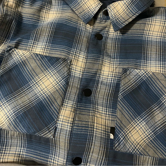 The North Face Men’s Reversible Fort Point Flannel Jacket - Picture 8 of 8